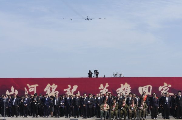 配股票配资网 第十二批在韩中国人民志愿军烈士遗骸回国